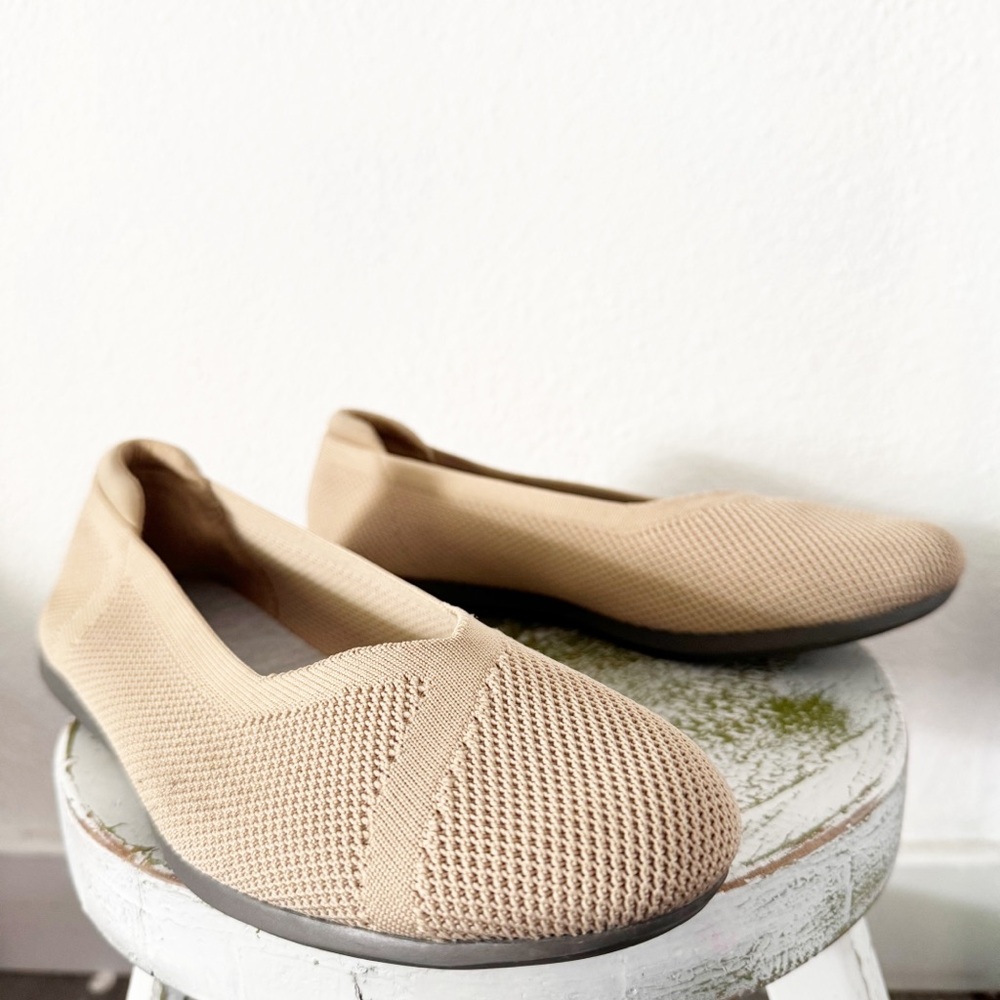 Clarks Cloudsteppers Washable Knit Flats Size 9US Comfort Minimalist